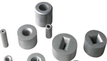 硬質(zhì)合金模具材料需要具備哪些性能？